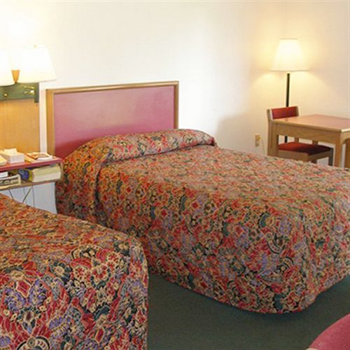 Knights Inn Center Valley Habitación foto