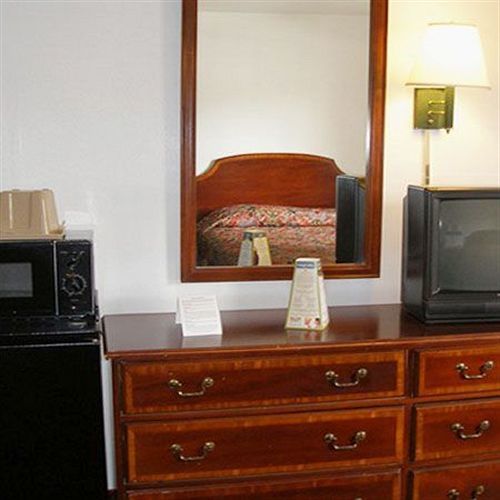 Knights Inn Center Valley Habitación foto